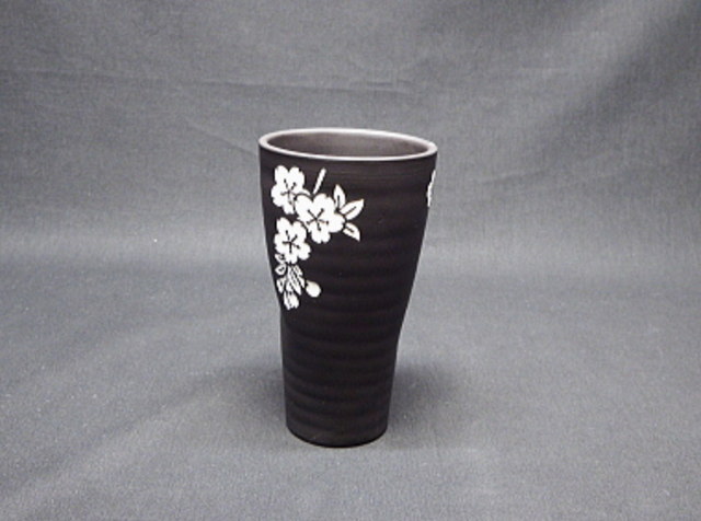 桜彫刻黒色陶器タンブラー