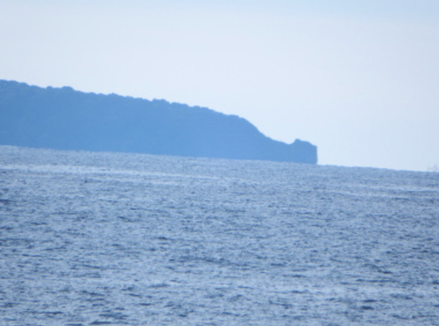 粟島の海岸線
