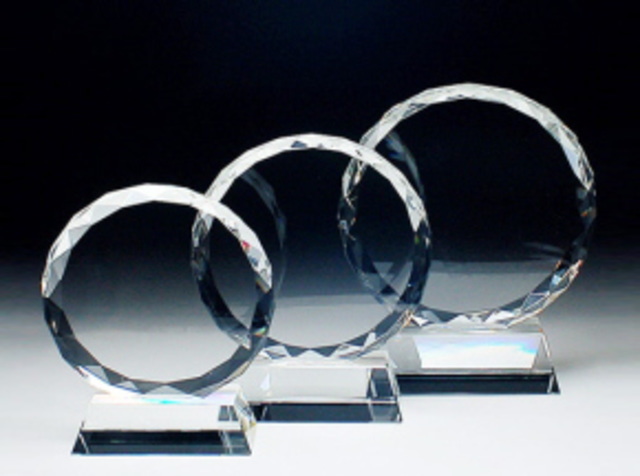 丸型クリスタルガラス盾三種類